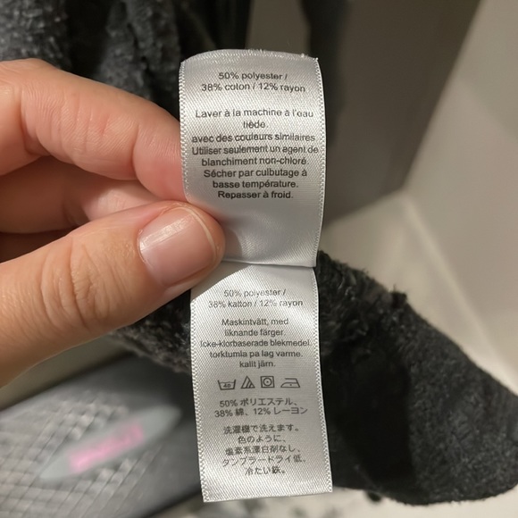 Vineyard vine Jacket with hoodie - Picture 7 of 7